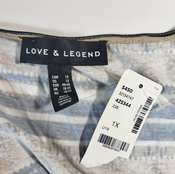 NWT Love & Legend Patterned Blouse - Picture 8 of 8